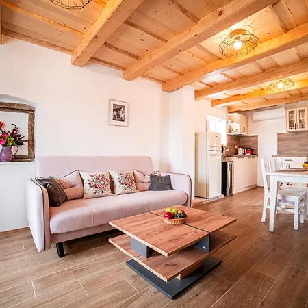 Maja Holiday home Pavlov